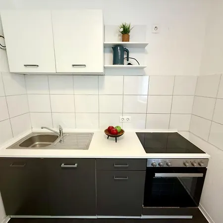 Apartment Comfortable Apartment In Duesseldorf *
